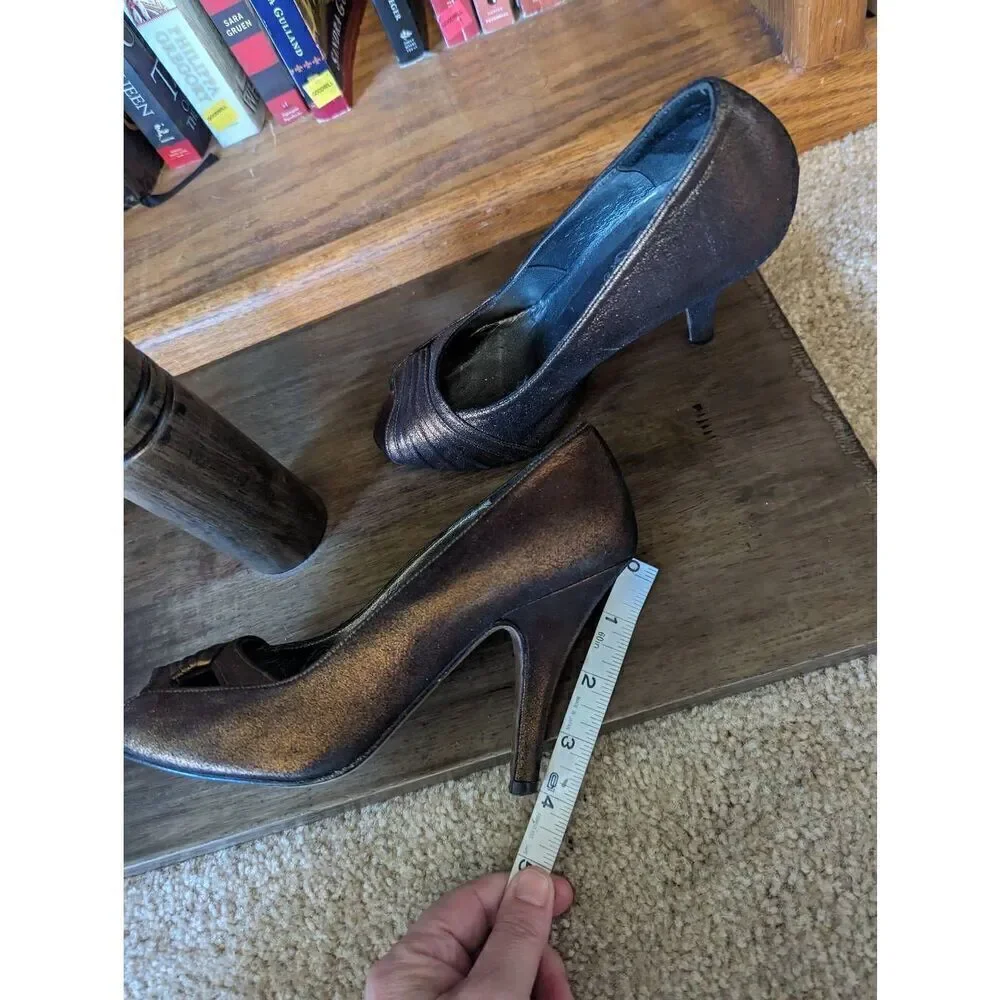 Lulu Guinness London Women’s 36 US Patent Leather Metallic Peep Toe Pump Heels